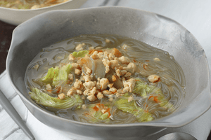 白菜とザーサイの春雨スープ