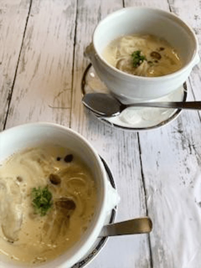TOFU MEAT（トーフミート）餃子の豆乳スープ
